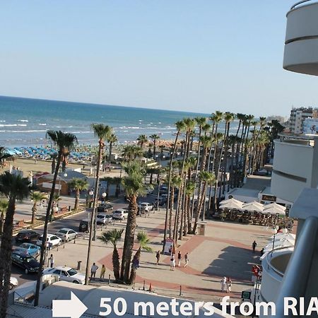 Mama Seaside Apartment Ларнака Екстериор снимка