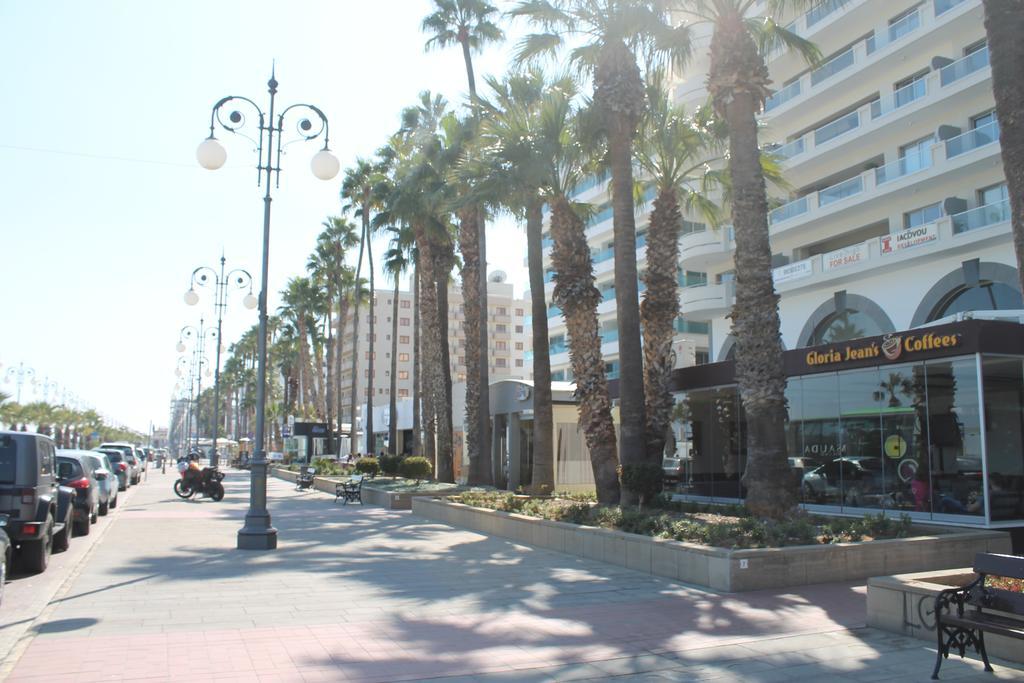Mama Seaside Apartment Ларнака Екстериор снимка