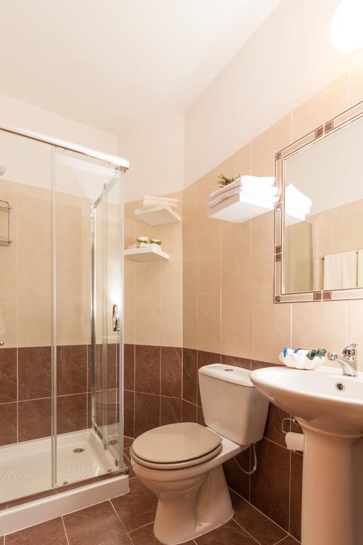 Mama Seaside Apartment Ларнака Екстериор снимка
